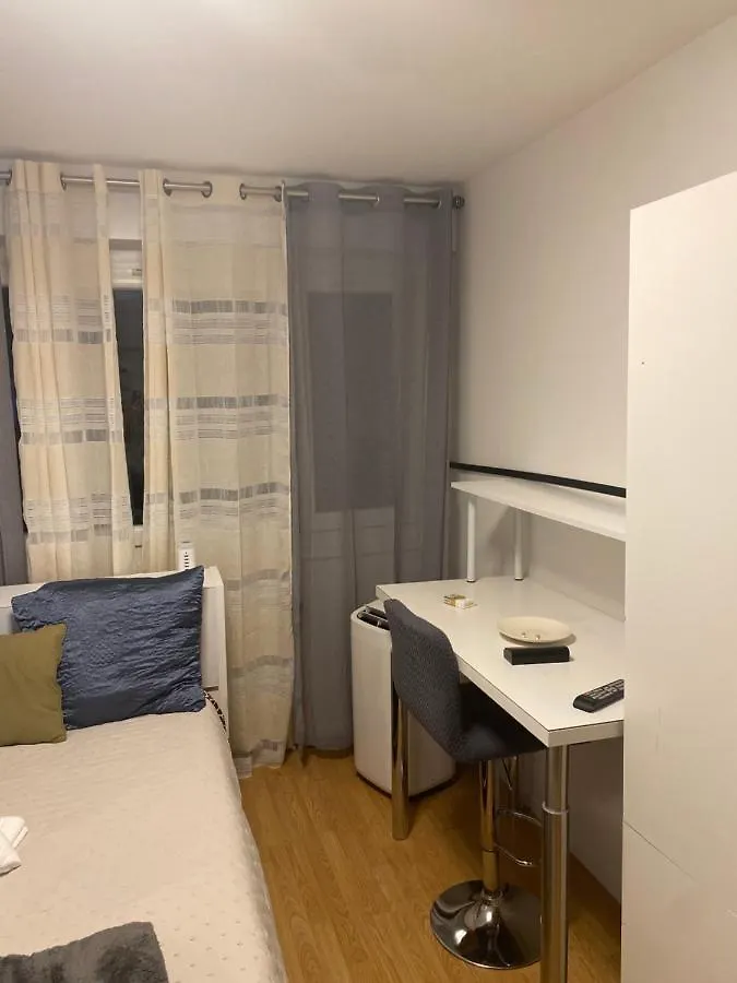 Residence Zola 2 Villeurbanne 0*,  France